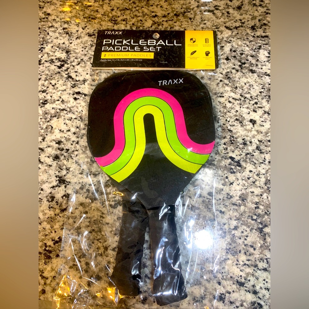 TRAXX Pickleball Paddle Set of 2 Pickle Ball Racquets Paddles NEW